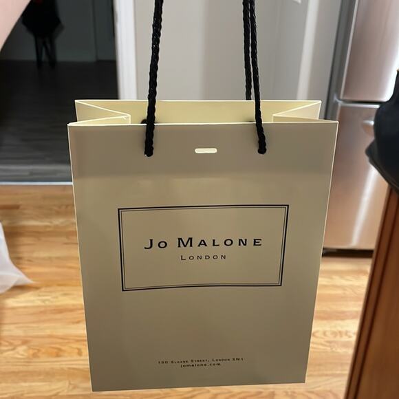Jo Malone London bag - Picture 3 of 3